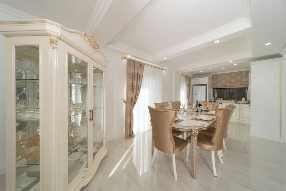 Villa, 3 Bedrooms, Accessible, Smoking | Dining room