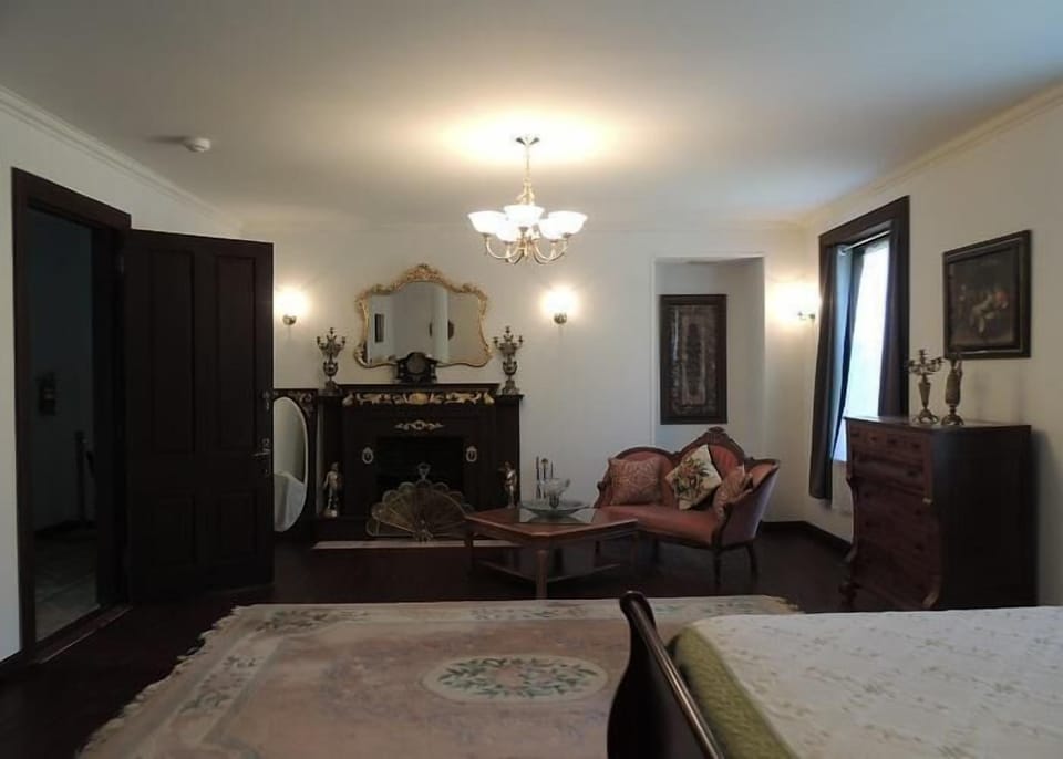 Luxury Suite, 1 King Bed (Renaissance) | Egyptian cotton sheets, premium bedding, down comforters