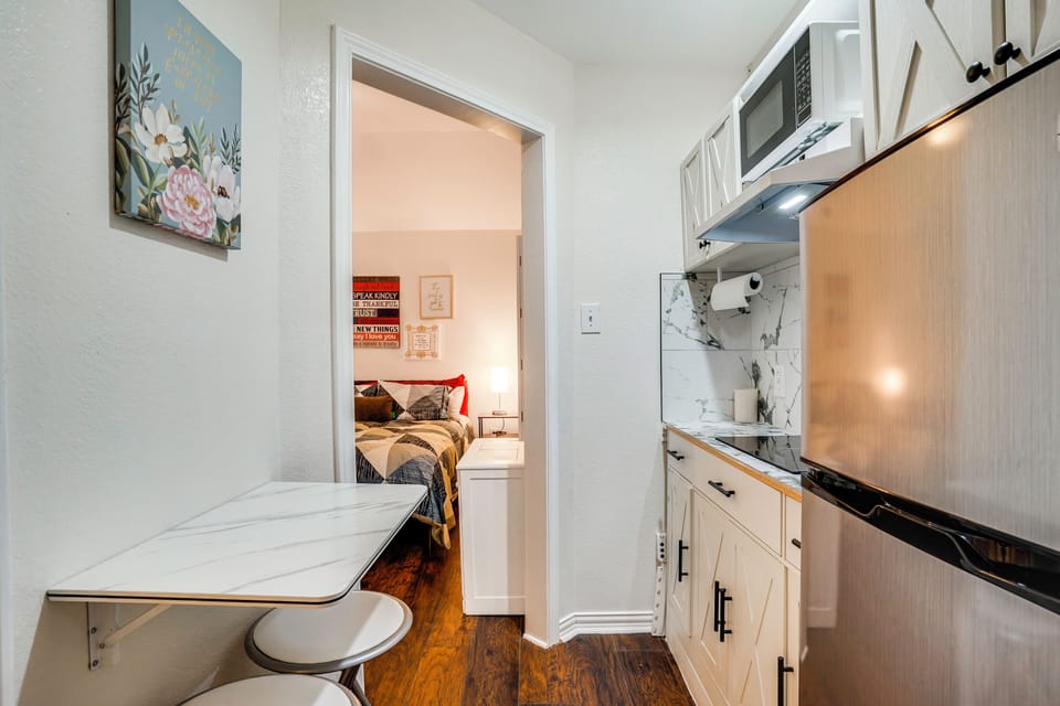Apartment (0 Bedroom) | Interior