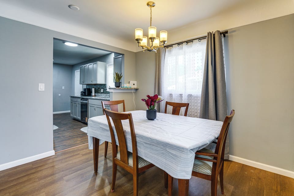 House (4 Bedrooms) | Interior