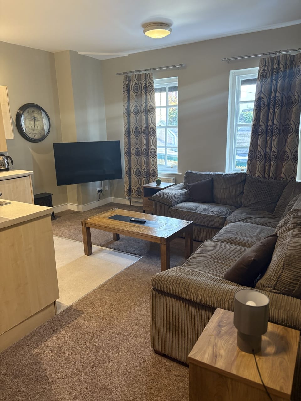 Panoramic Apartment, Private Bathroom (Railway Station) | Lounge
