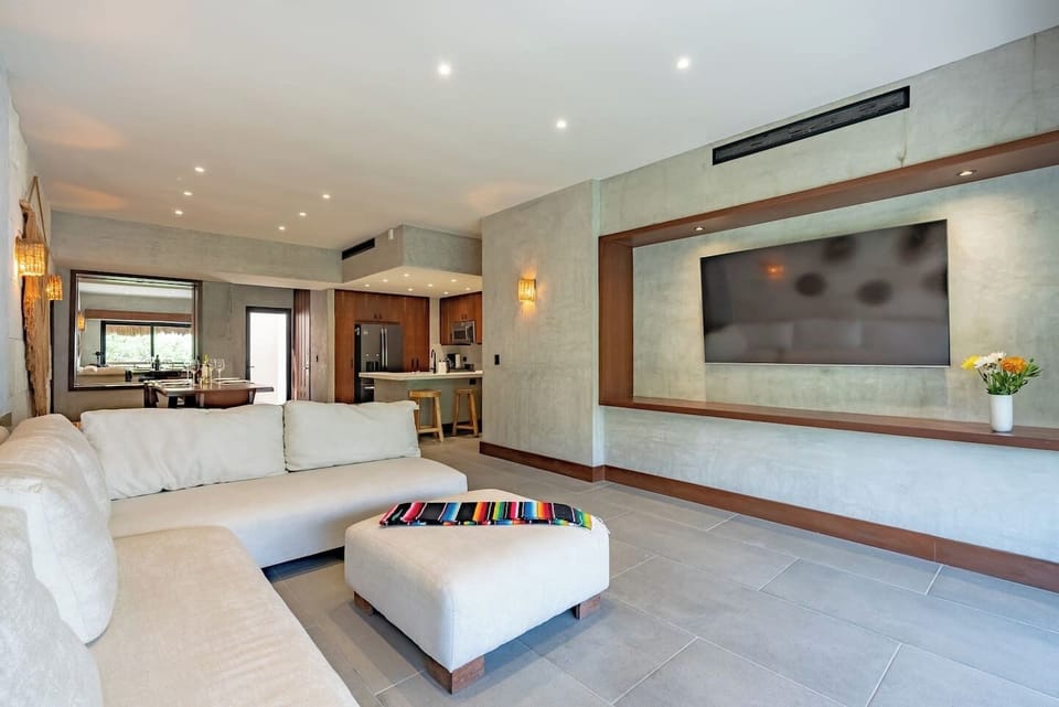 En el sitio,Area de estar,Área para café / té,Área y comodidades,Detalle decorativo,Sala de Estar,TV y multimedia,Ubicación,Vista (de la propiedad / habitación)