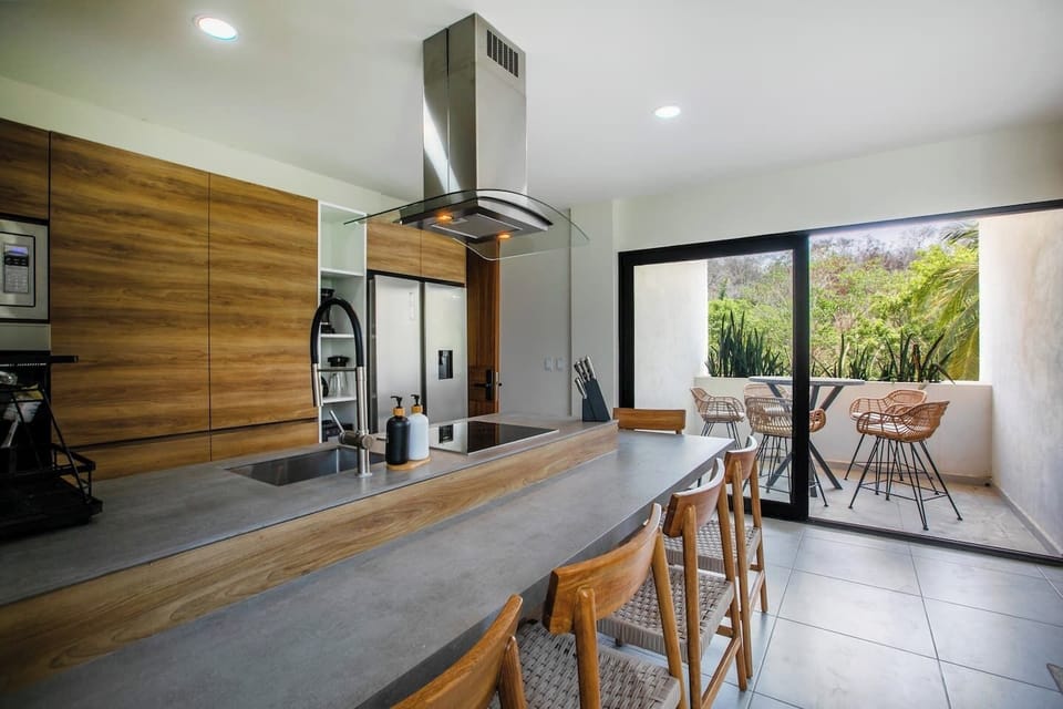 En el sitio,Area de estar,Área para café / té,Área y comodidades,Cocina o kitnet,Detalle decorativo,Ubicación,Vista (de la propiedad / habitación)