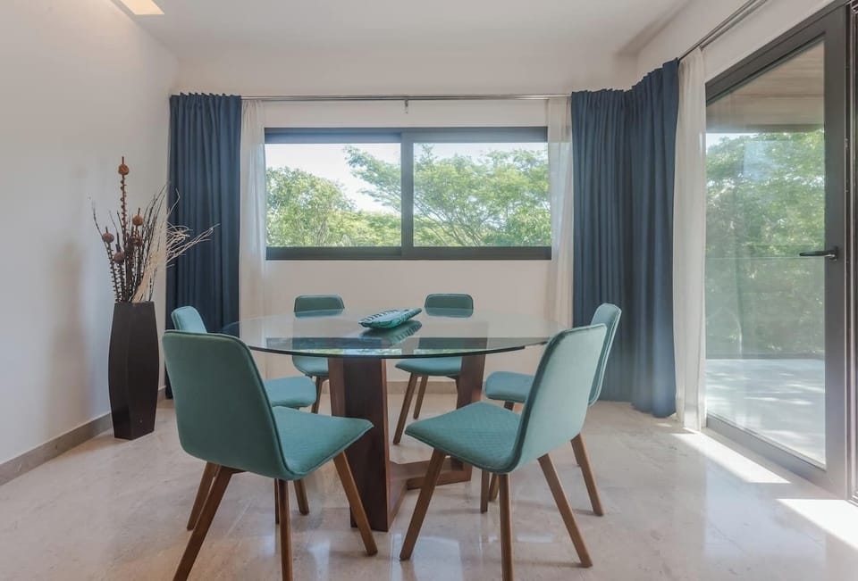 En el sitio,Area de estar,Área para café / té,Área y comodidades,Comedor,Detalle decorativo,Ubicación,Vista (de la propiedad / habitación)