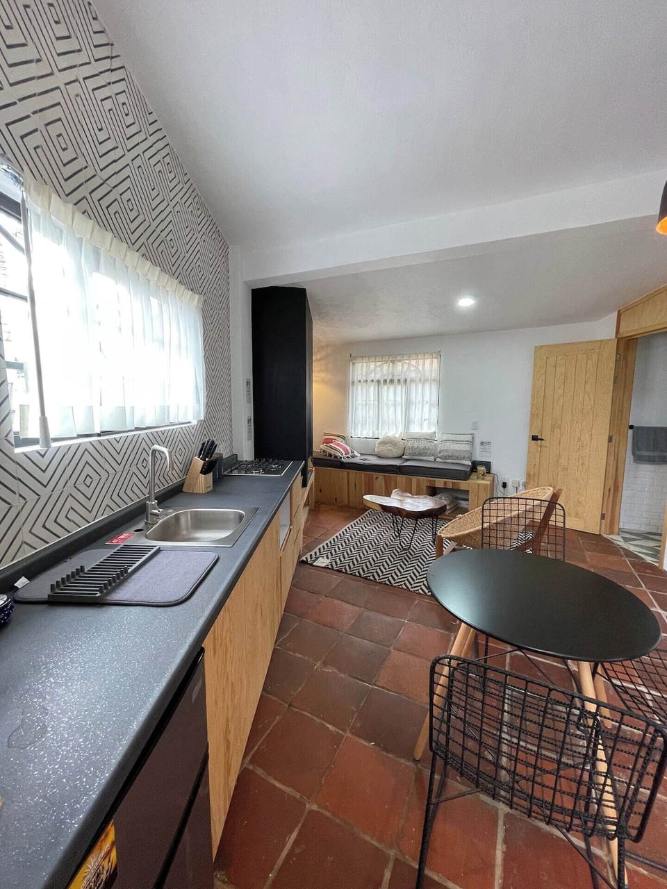 En el sitio,Alrededores,Area de estar,Área para café / té,Área y comodidades,Cocina o kitnet,Comedor,Sala de Estar,Ubicación,Vista (de la propiedad / habitación)