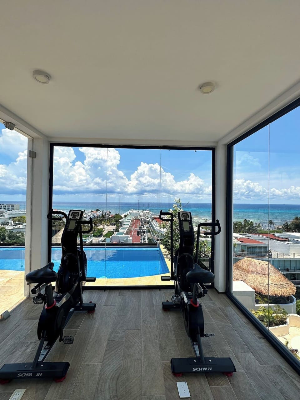 En el sitio,Actividades,Alrededores,Area de estar,Área y comodidades,Deportes,Fachada / Terraza,Hora del día,Paisaje natural,Playa,Vista (de la propiedad / habitación),Vista del Jardín,Vista panorámica