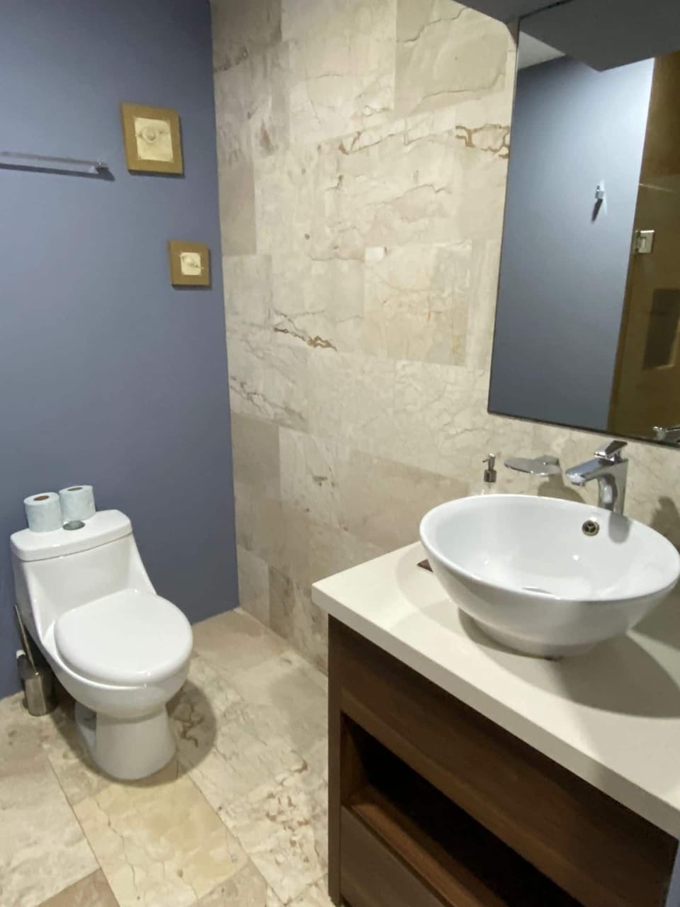 En el sitio,Área y comodidades,Baño,Cuarto de baño