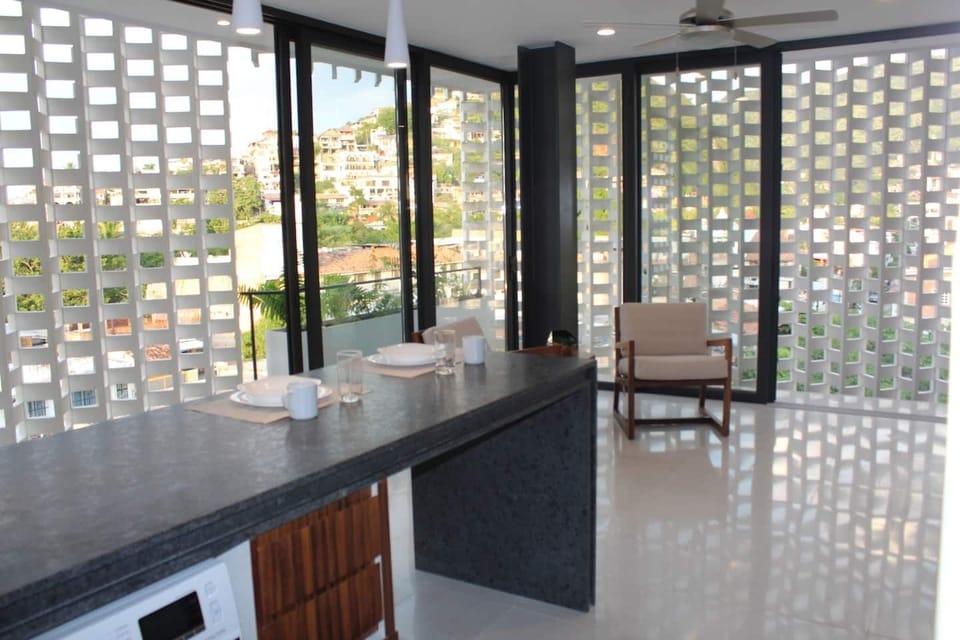 En el sitio,Alrededores,Area de estar,Área para café / té,Área y comodidades,Cocina o kitnet,Detalle decorativo,Ubicación,Vista (de la propiedad / habitación)