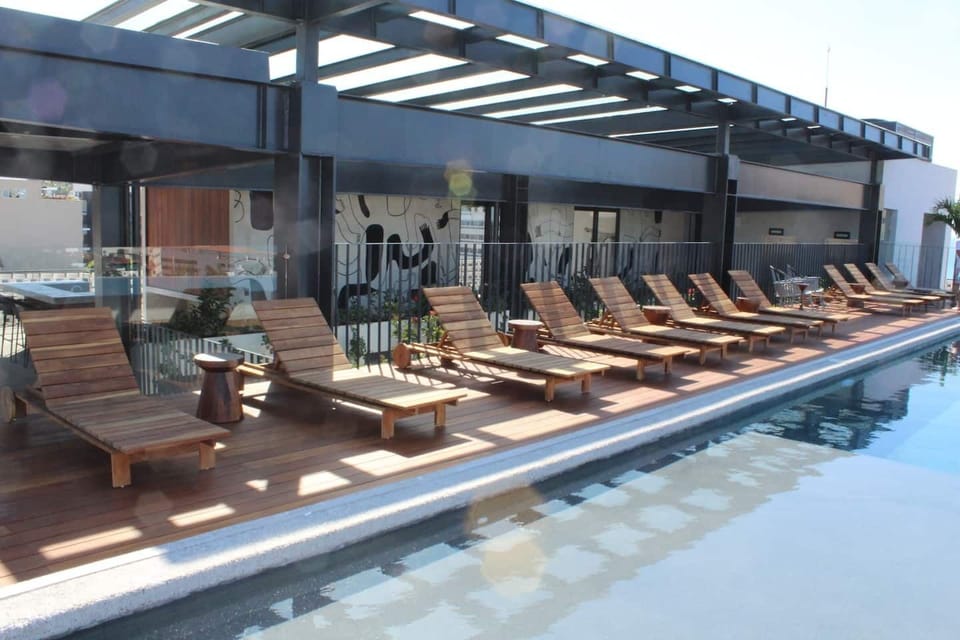 En el sitio,Alrededores,Area de estar,Área para café / té,Área y comodidades,Fachada / Terraza,Hora del día,Pátio,Piscina,Punto de referencia cerca,Ubicación,Vista (de la propiedad / habitación),Vista del punto de referencia,Vista panorámica
