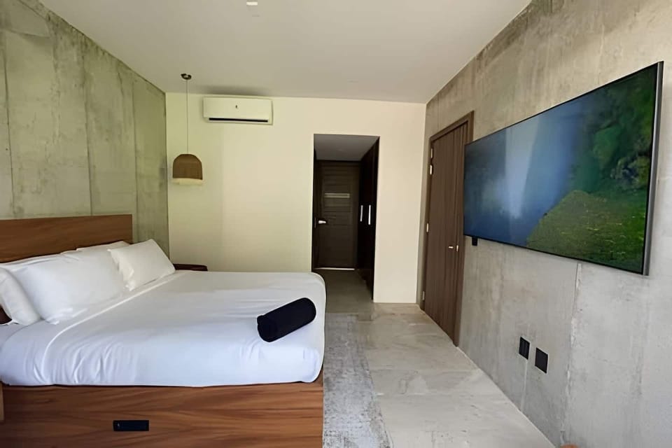 En el sitio,Área y comodidades,Cama,Dia,Huéspedes,TV y multimedia