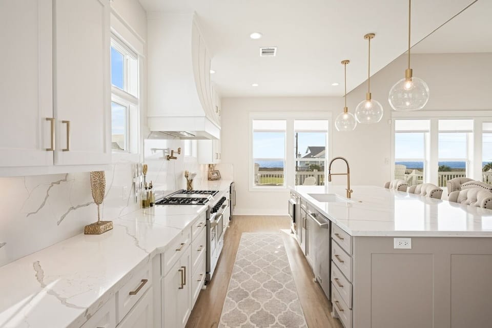 House, 4 Bedrooms | Private kitchen | Fridge, coffee/tea maker, toaster
