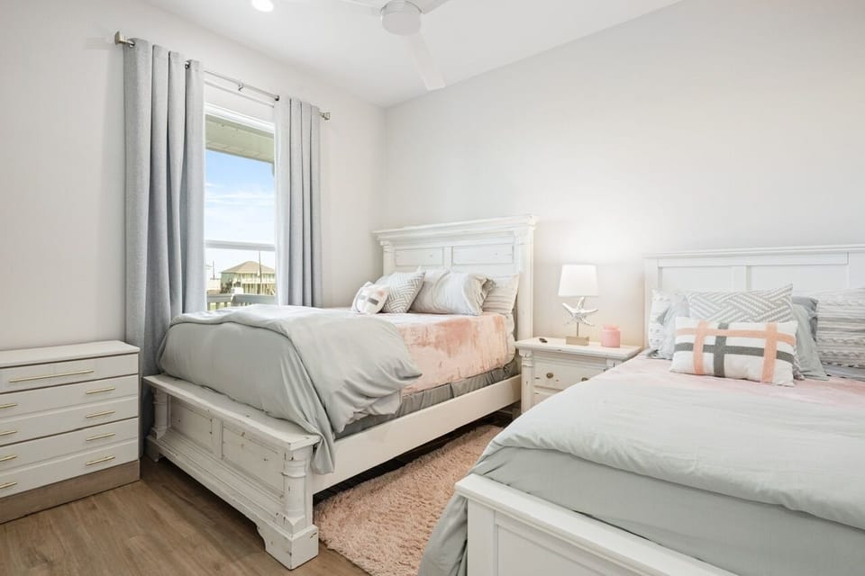 House, 4 Bedrooms | 4 bedrooms, iron/ironing board, cribs/infant beds, free WiFi