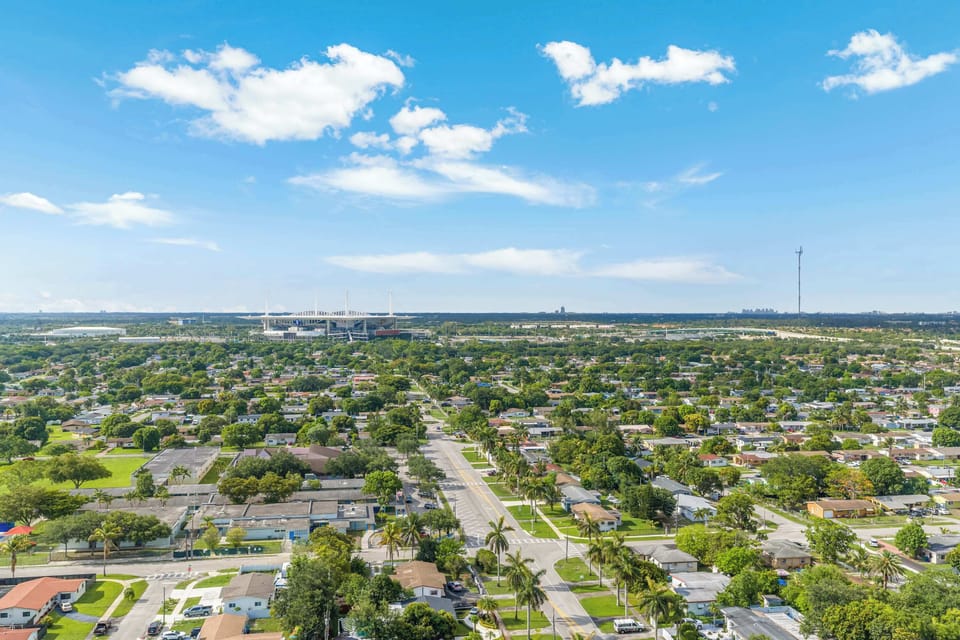 A scenic bird's-eye view highlighting our fantastic central location in the heart of Miami.