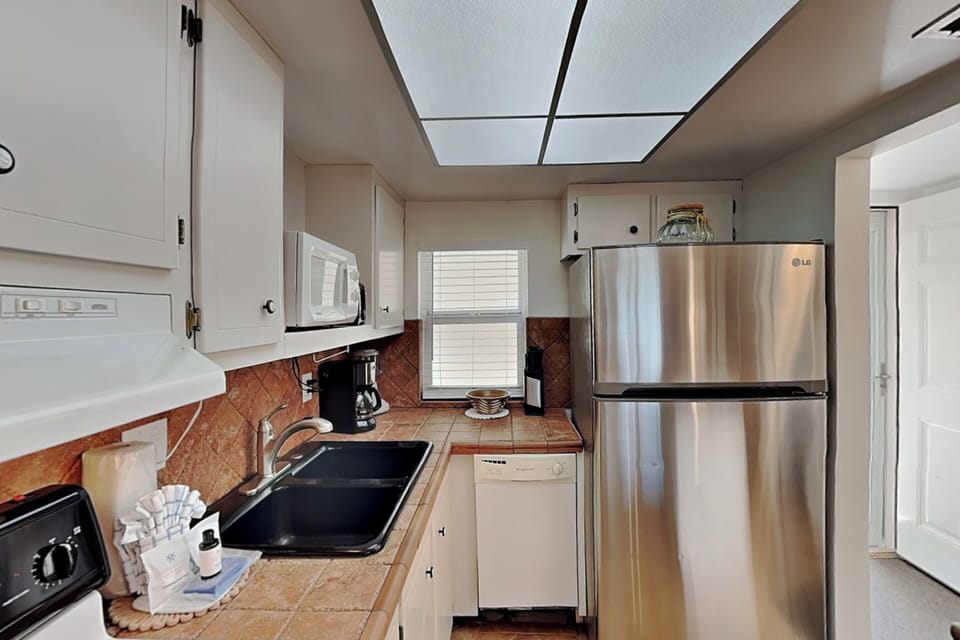 Kitchen Designed for Shared Meals