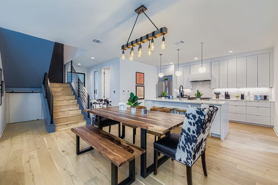 Main House Dining Room with Full Kitchen