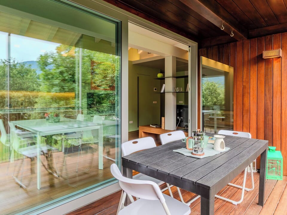 Furniture, Interior Design, Wood, Chair, Flooring, Table, Kitchen & Dining Room Table, Ceiling, Floor, Lighting