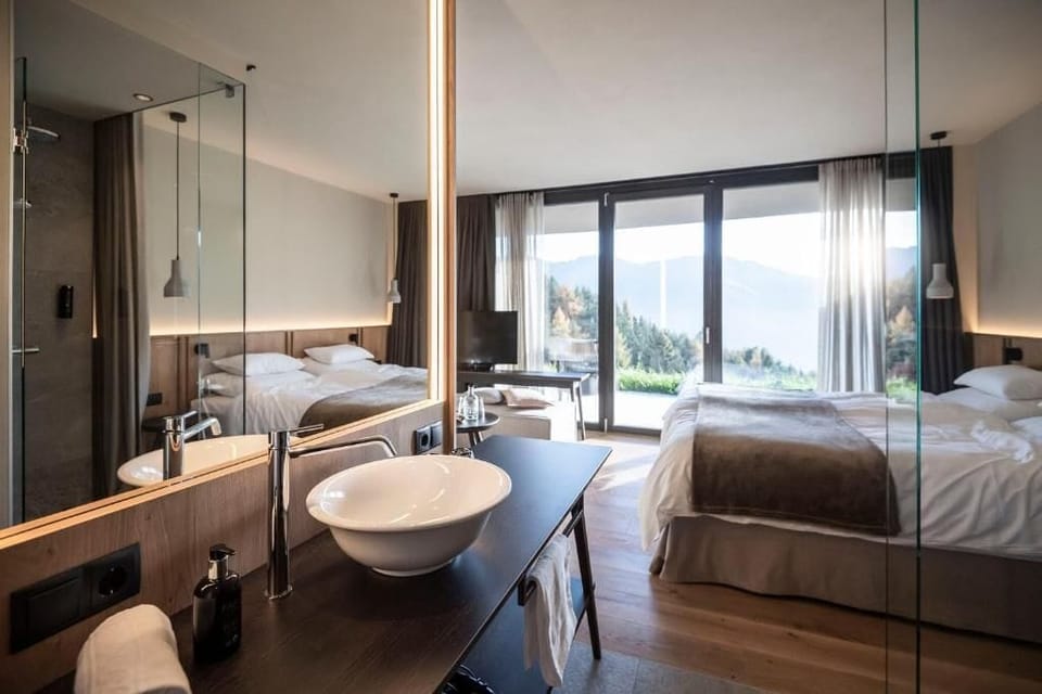 Standard Double Room, Mountain View | In-room safe, blackout drapes, soundproofing, free WiFi