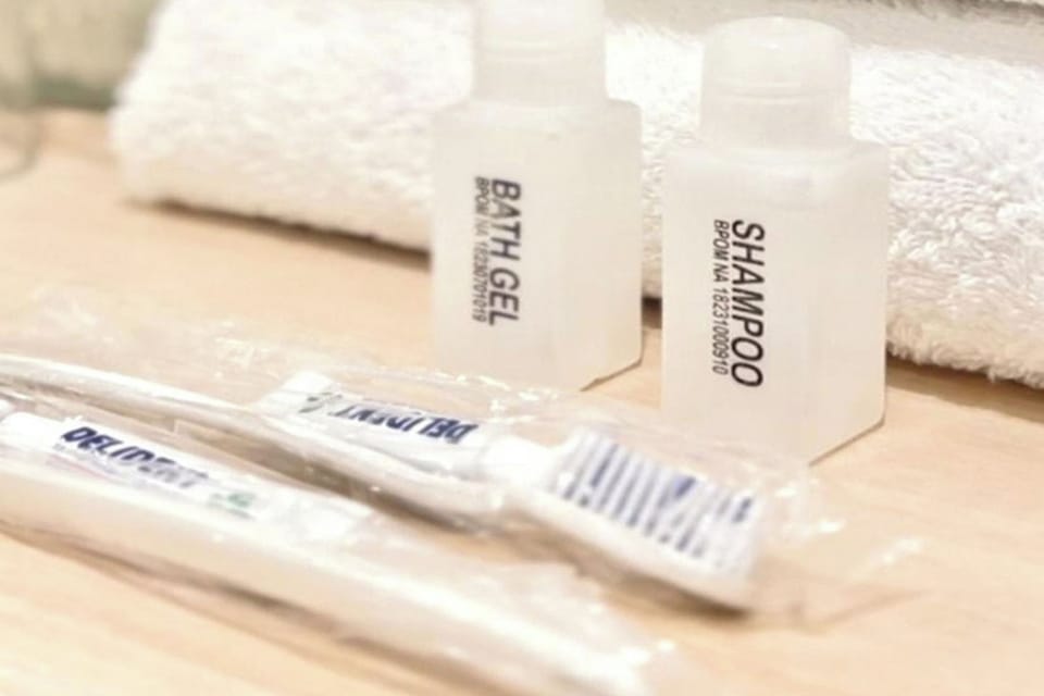 Shower, free toiletries, towels, soap
