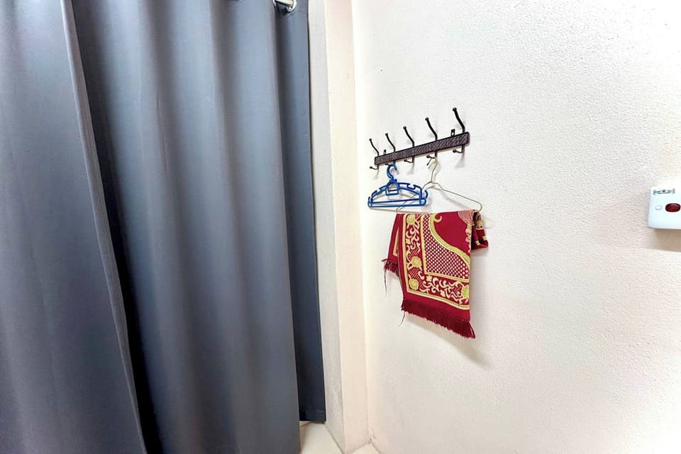 Big Triple Room (Mini Family Room) | Desk, iron/ironing board (on request), WiFi (free), bed sheets