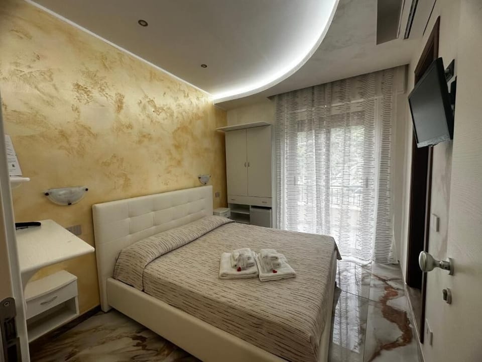 Comfort Single Room, City View | Laptop workspace, free WiFi