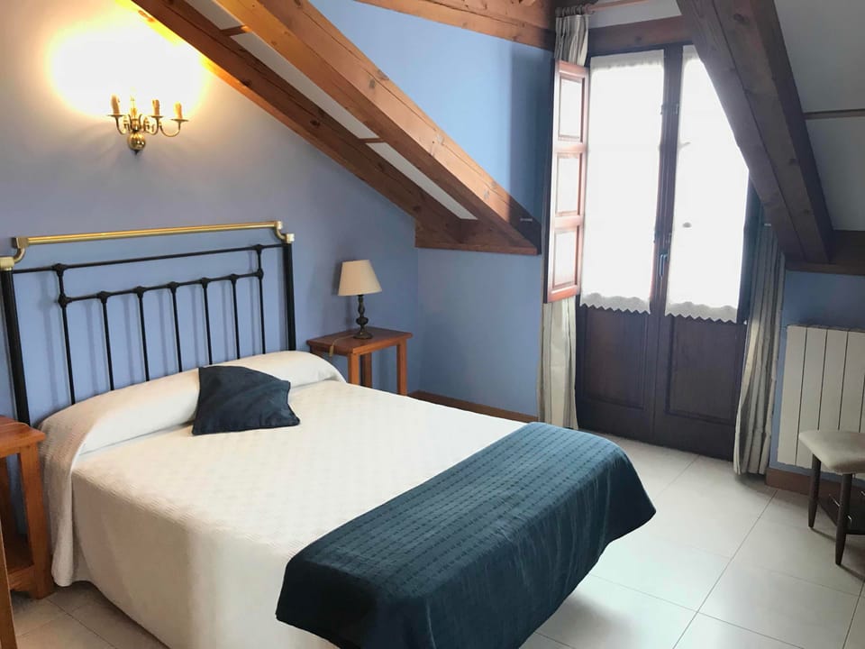 Double Room | Desk, blackout drapes, soundproofing, free WiFi
