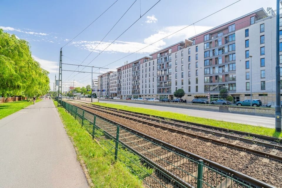 Bright Apartment with Balcony in Kraków | Book Now with RENTUJEMY.COM