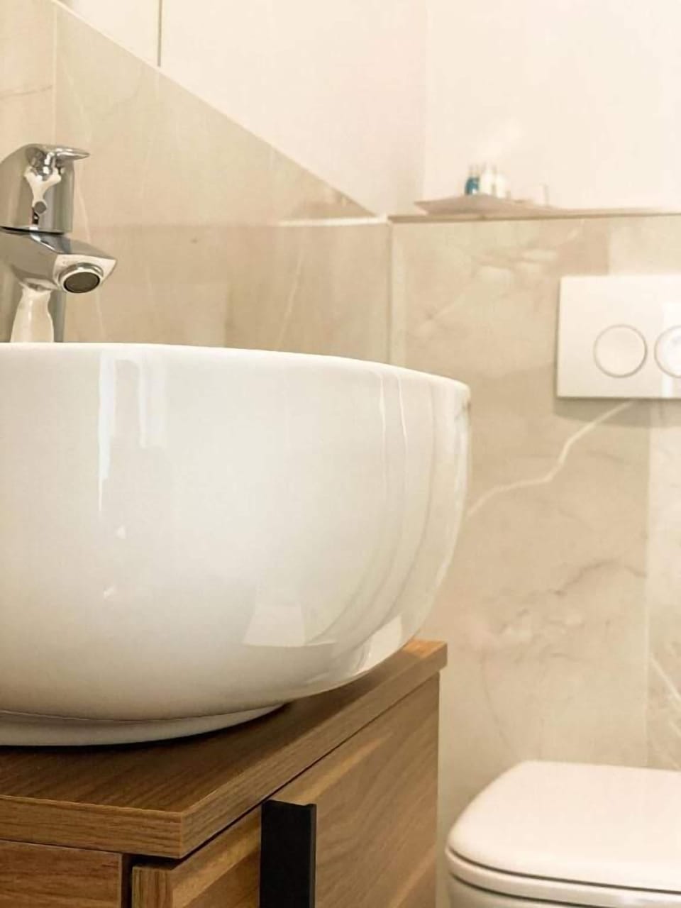 Double Room, City View | Bathroom