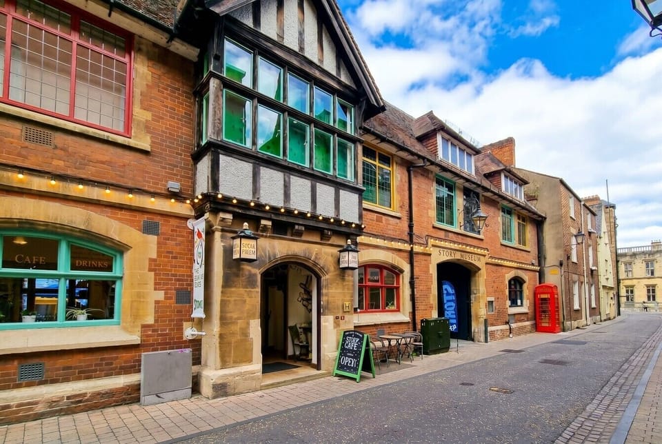 Discover charming cobbled streets and cafes around the corner.