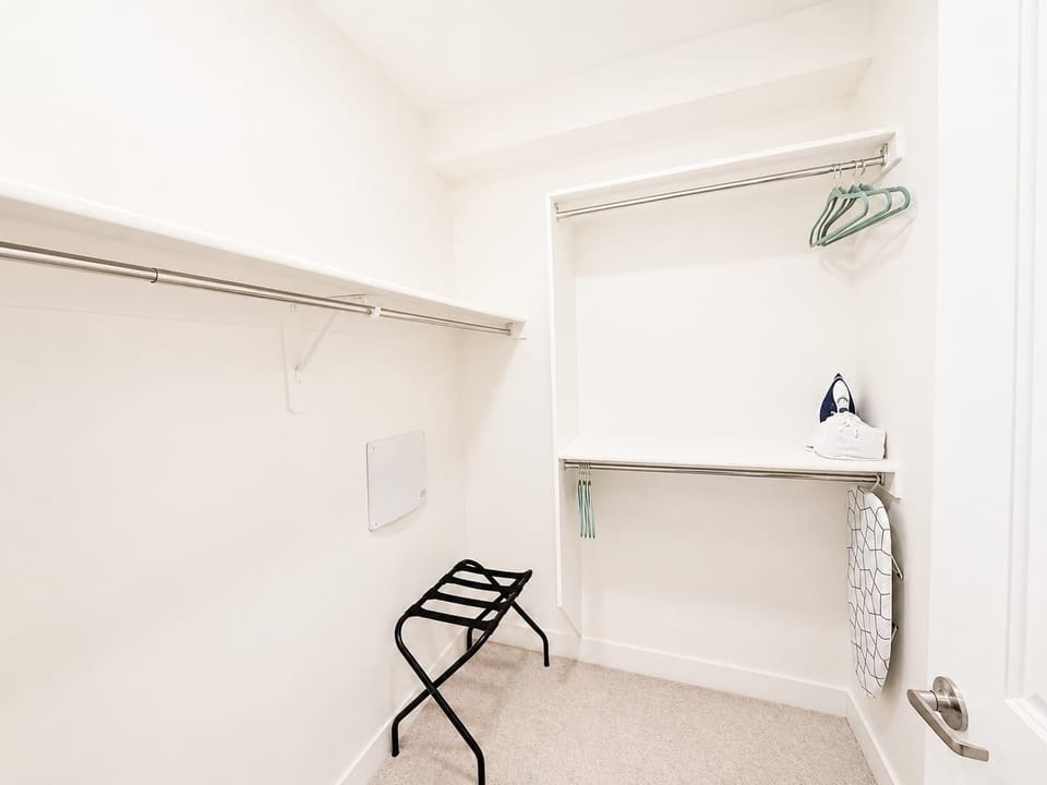 Closet 1