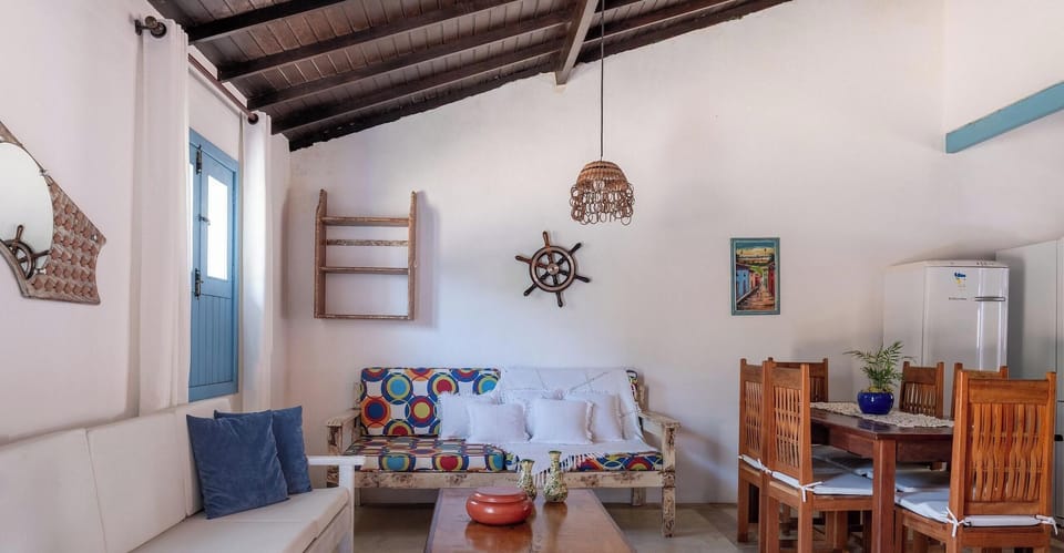 House | Living area | 42-inch TV with digital channels, Netflix, streaming services