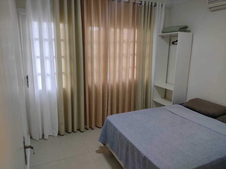 Laptop workspace, iron/ironing board, free WiFi