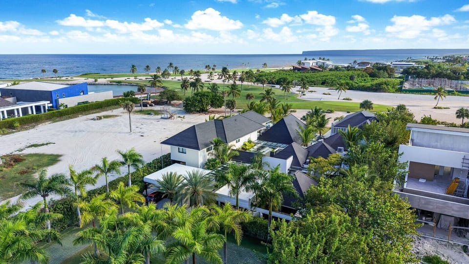 Cayuco 12 - Aerial view of the property with Punta Espada golf course and the ocean in the back