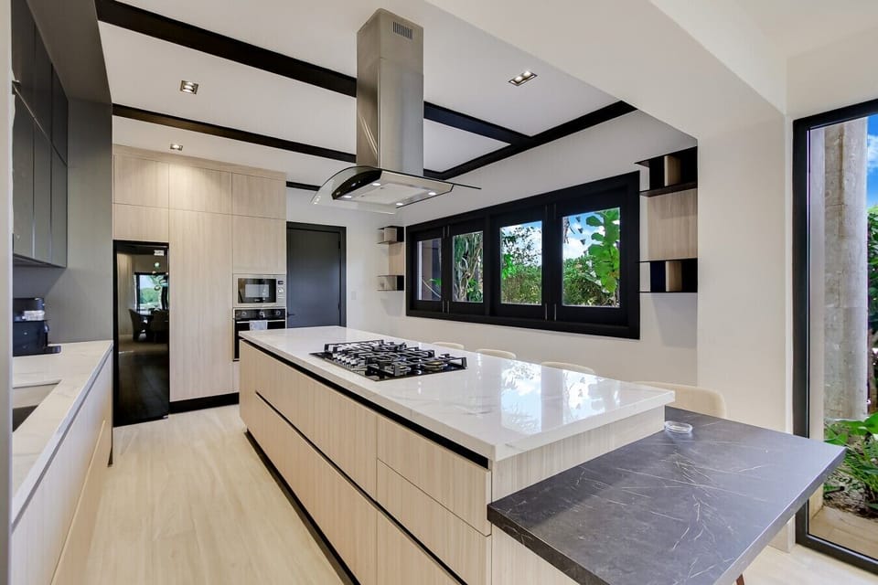 Cayuco 12 - Kitchen with island