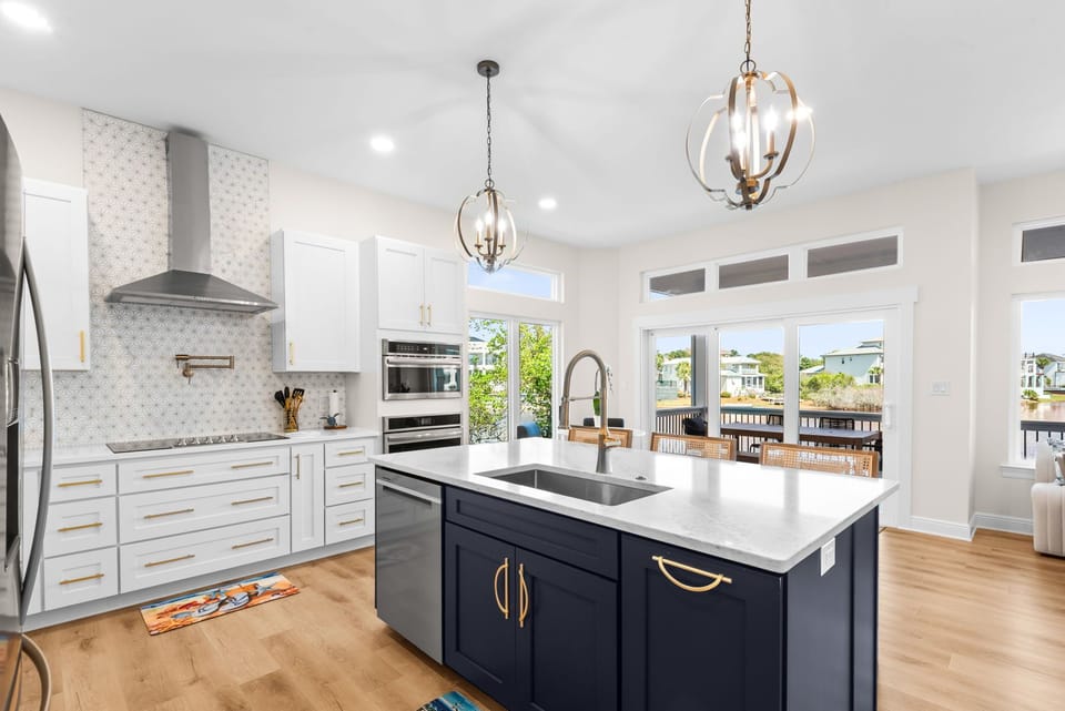 House, Multiple Beds (Kokomo Retreat) | Private kitchen | Coffee/tea maker