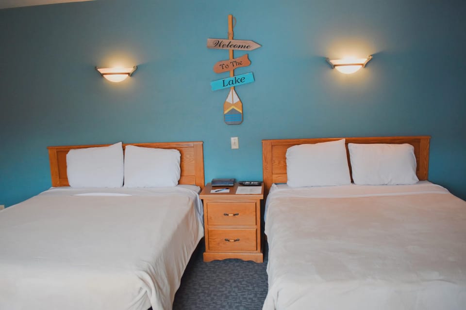 Down comforters, free WiFi