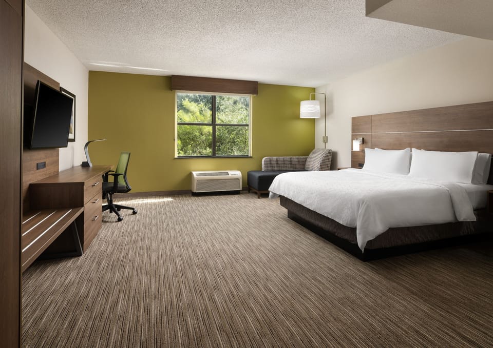 In-room safe, desk, laptop workspace, iron/ironing board
