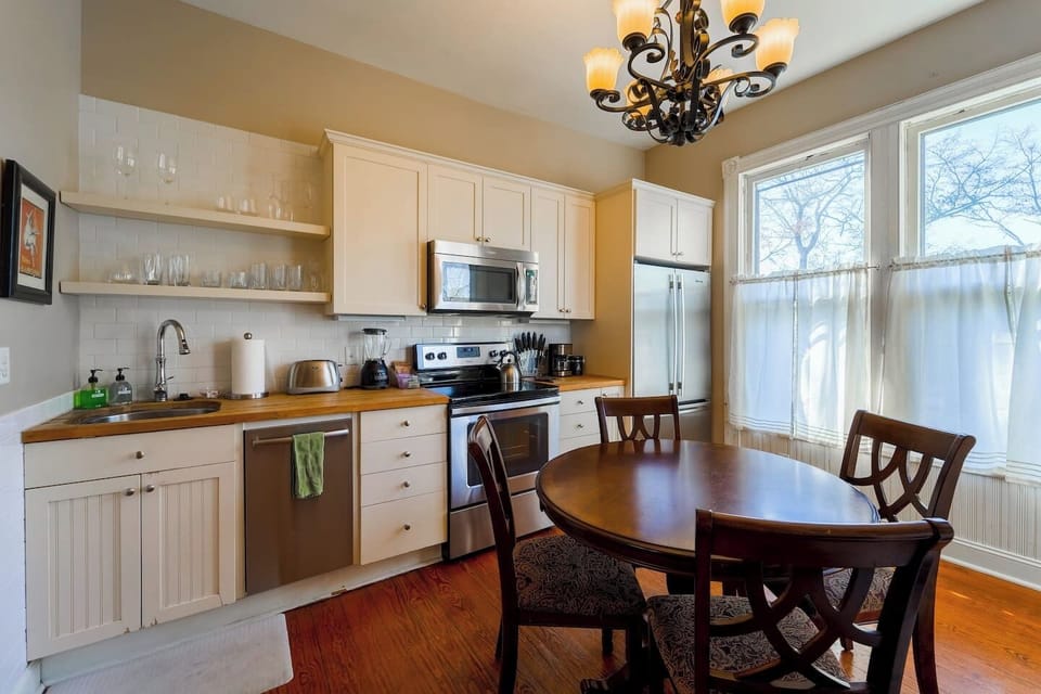 Bright and warm full size eat-in kitchen with some little treats for you to enjoy!