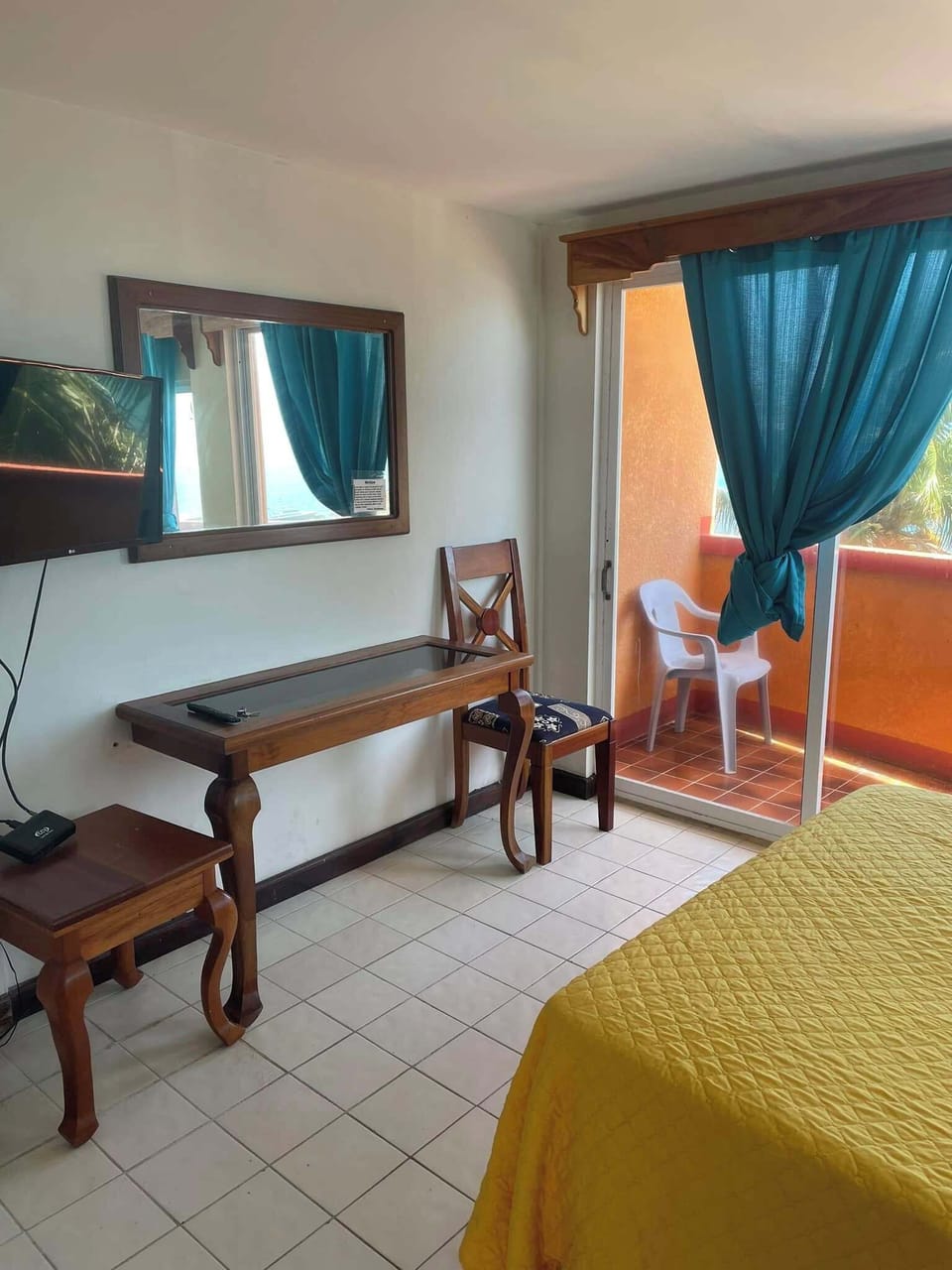 Soundproofing, iron/ironing board, free WiFi