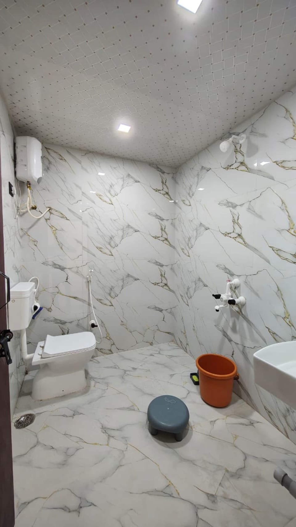 Shower, towels, soap