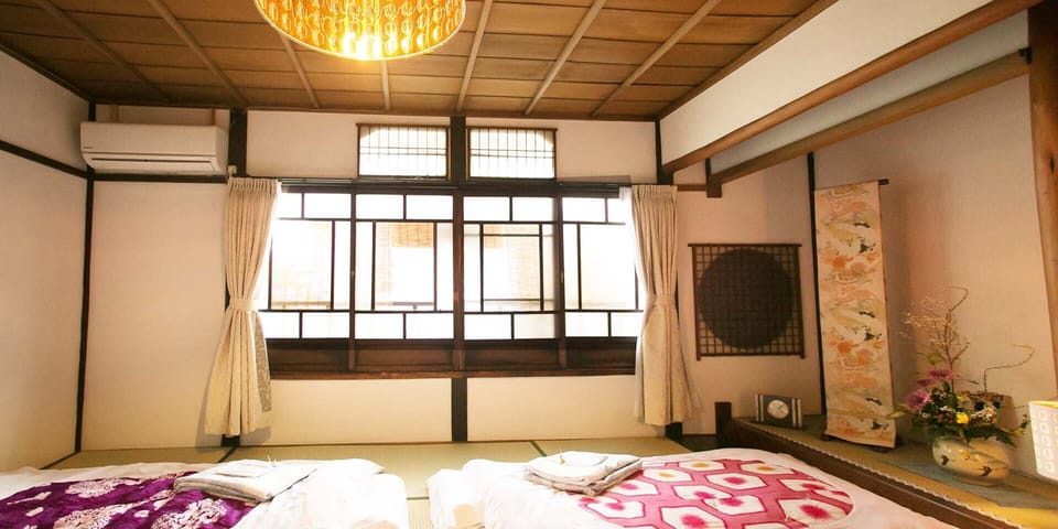 hana kyoto machiya town house | In-room safe, individually decorated, free WiFi, bed sheets