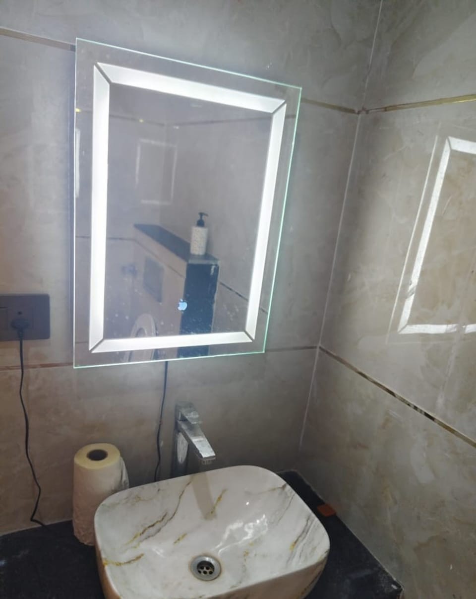 Shower, soap, shampoo