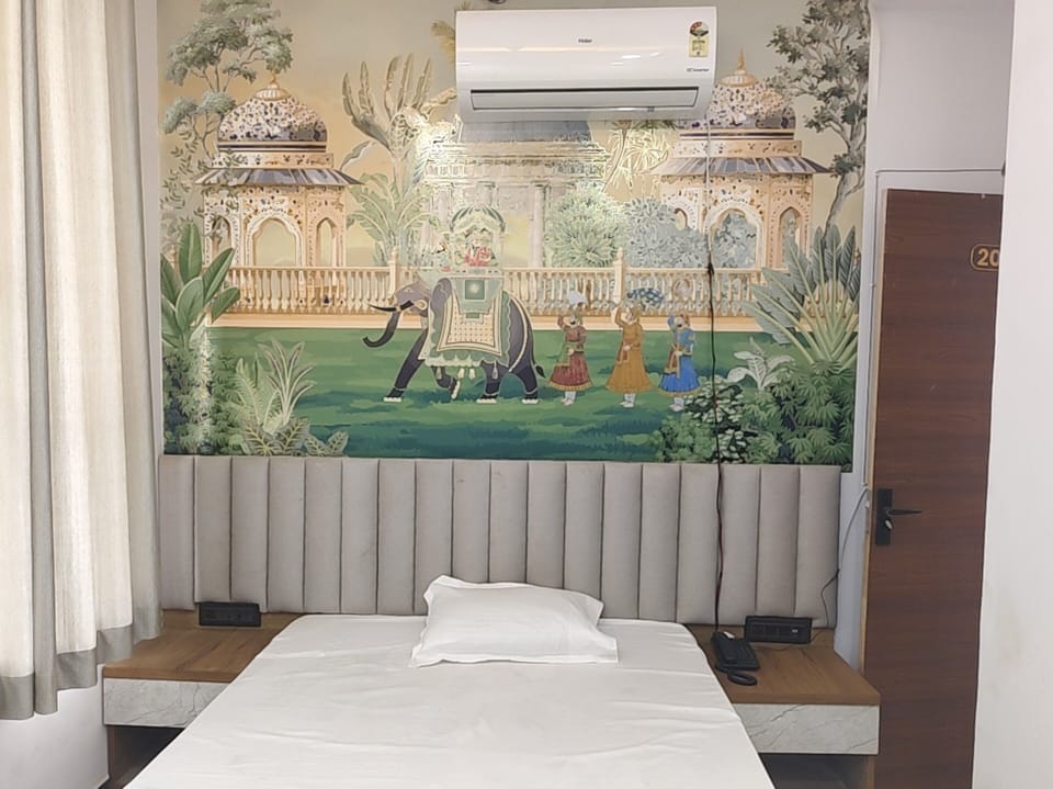 Superior Room | Rollaway beds (surcharge), WiFi (free), bed sheets