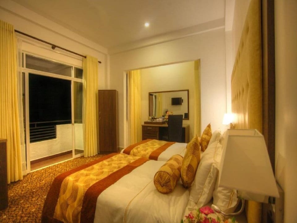Deluxe Double Room, Balcony, City View | Laptop workspace, free WiFi