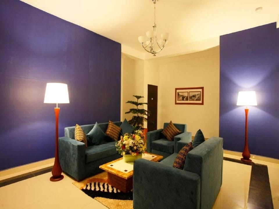 Deluxe Double Room, Balcony, City View | Interior