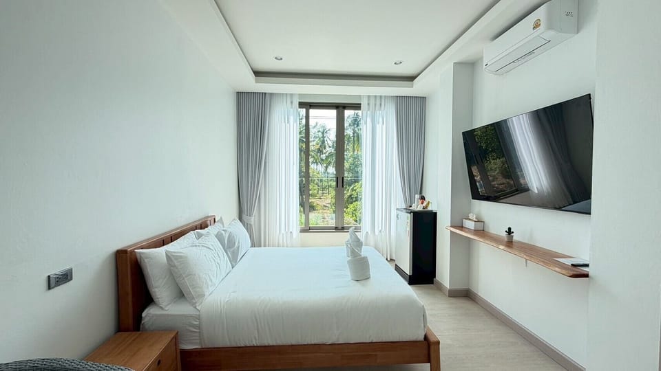 Deluxe Double Room, Garden View | Blackout drapes, soundproofing, WiFi (free)