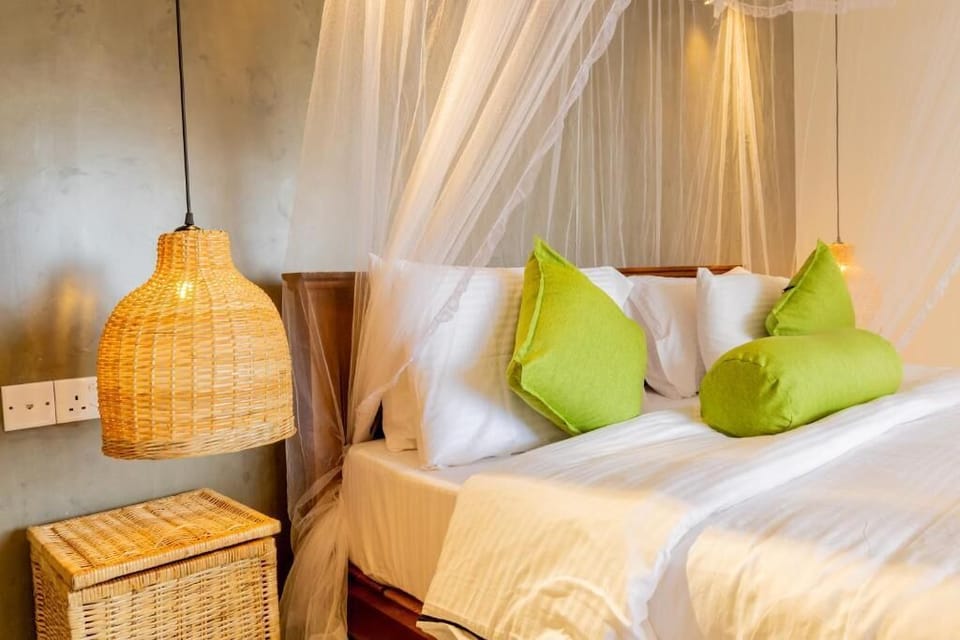 Deluxe Double Room, Balcony, Mountain View | Laptop workspace, soundproofing, free WiFi