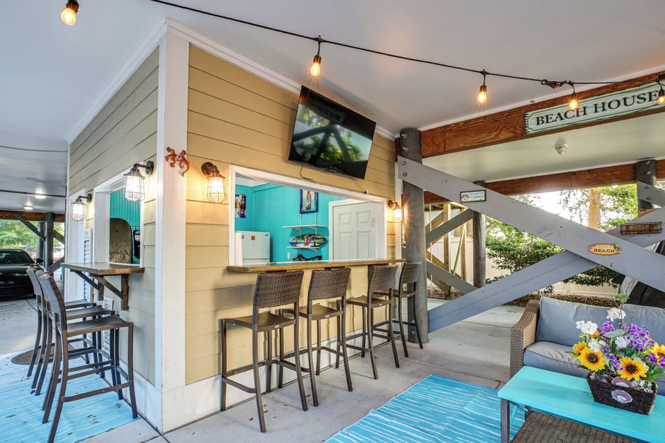 House (6 Bedrooms) | Interior