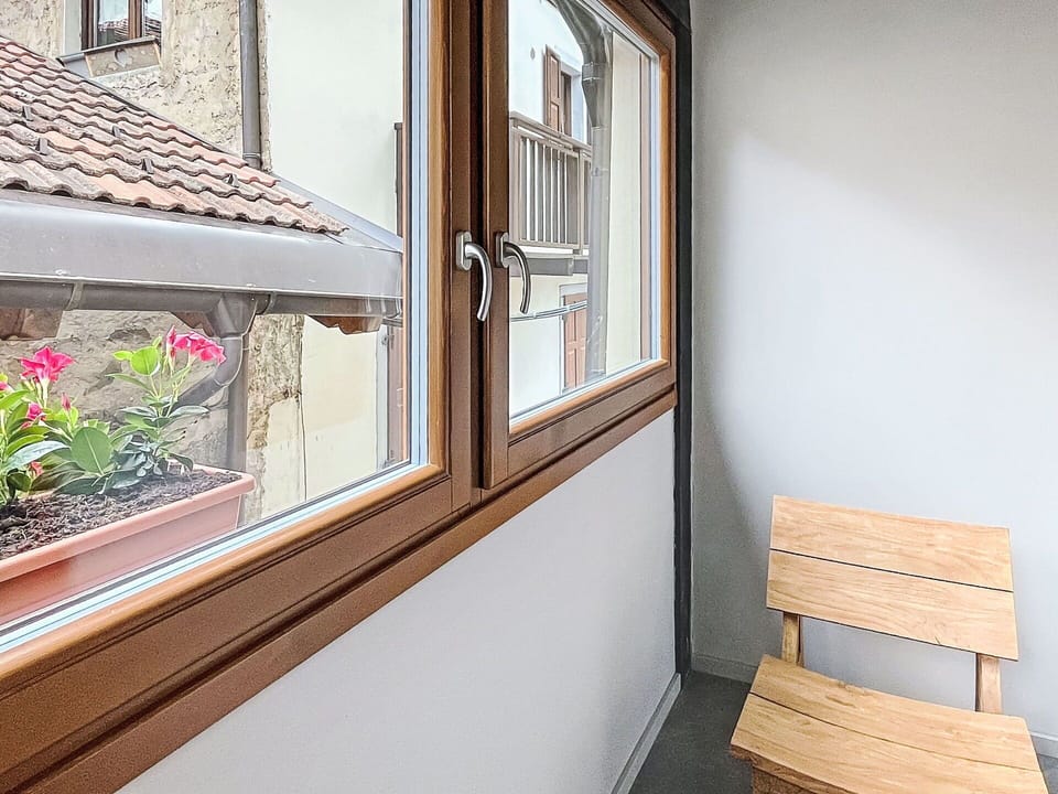 Wood, Floor, Hardwood, Glass, Wood Stain, Daylighting, Varnish, Molding, Plywood, Plank