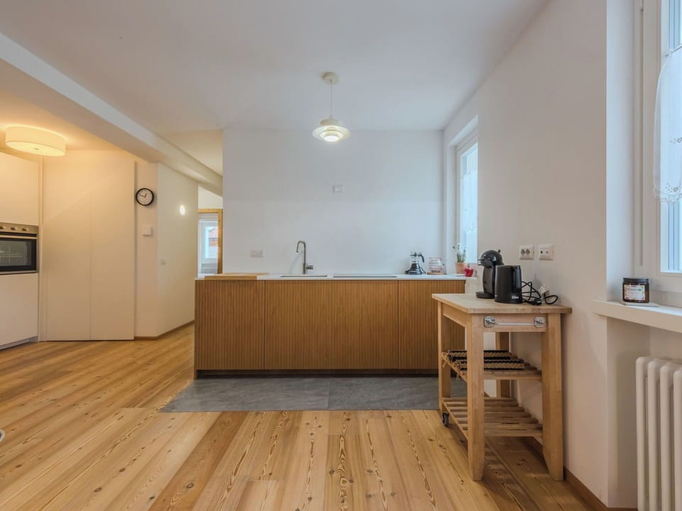 Flooring, Floor, Wood Flooring, Interior Design, Wood, Ceiling, Laminate Flooring, Furniture, Home, Room
