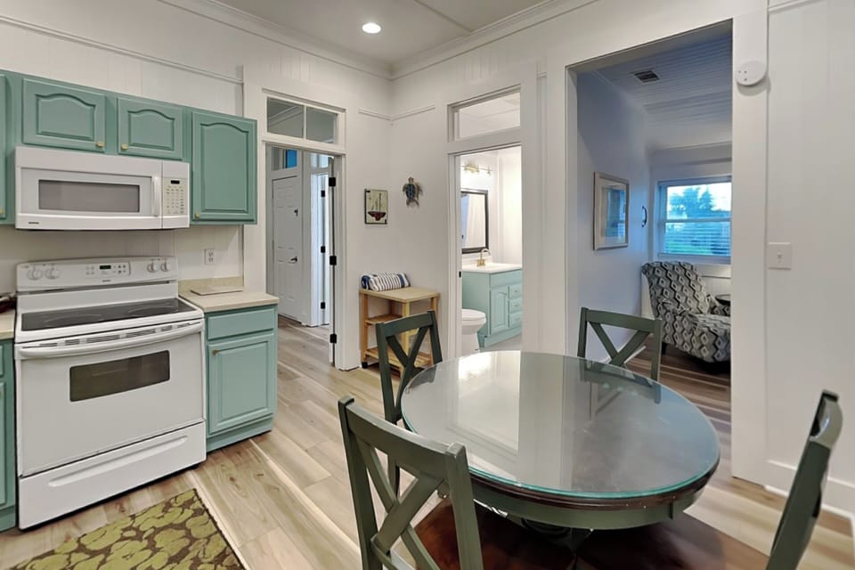 Fully Equipped Kitchen + Dining Table w/ Seating for Four